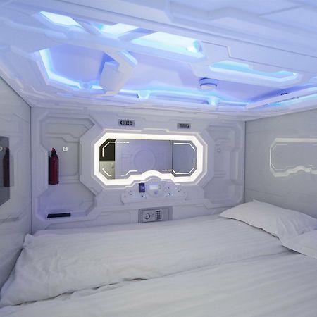 Galaxy Pod Hostel Рейкьявик Экстерьер фото